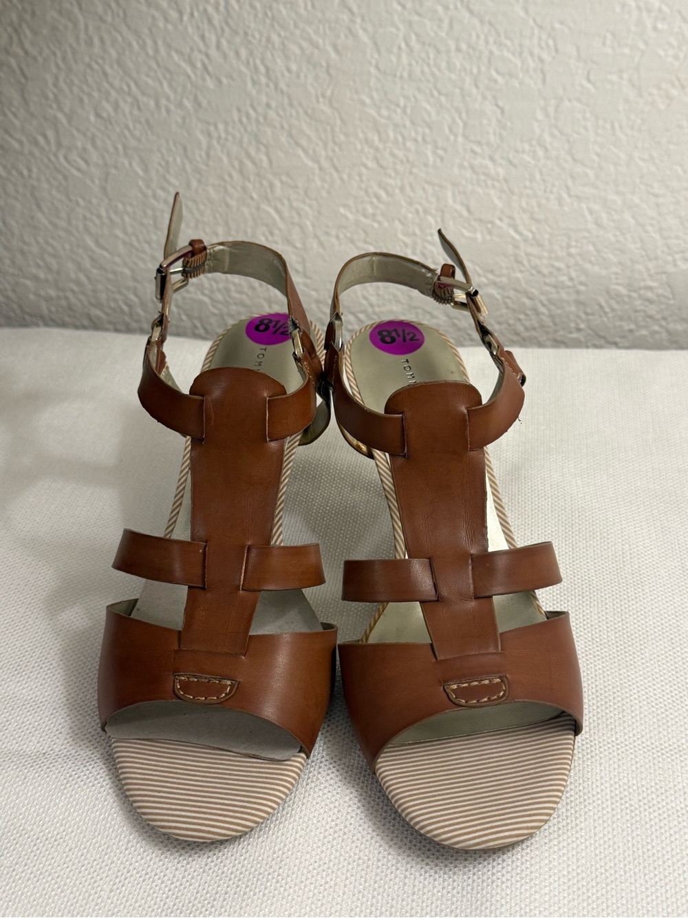 NEW Tommy Hilfiger Women 8.5 Brown Strappy Sandals Heels Ankle Strap Open Toe